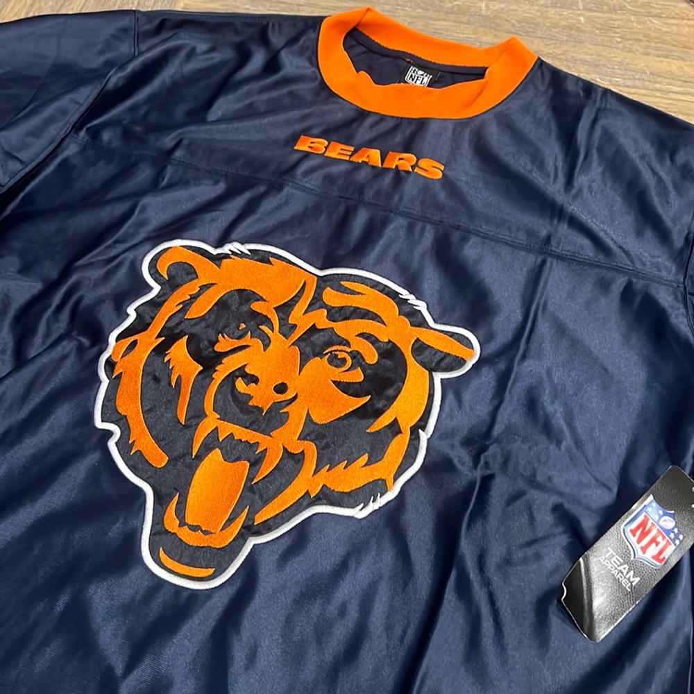NWT NFL Team Apparel Chicago Bears Shirt -Medium